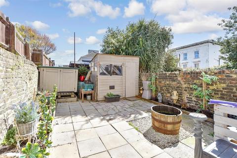 1 bedroom apartment for sale, Harbour Way, Folkestone, Kent