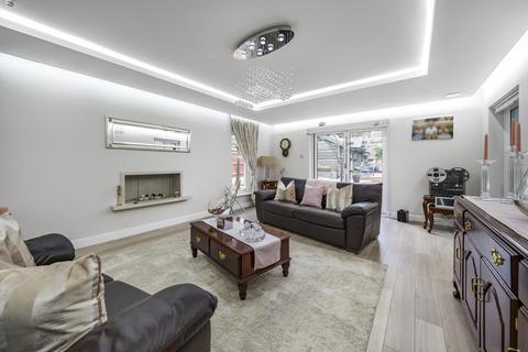 undefined, Elmwood Park, Gerrards Cross, Buckinghamshire, SL9