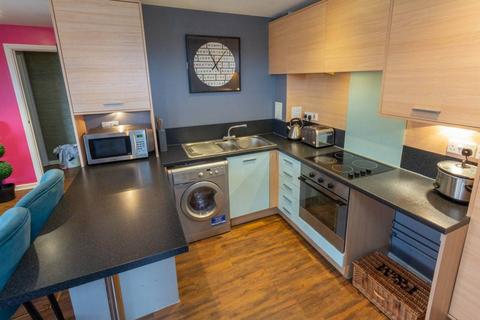 2 bedroom flat for sale, Bush House, Shooters Hill, London, SE18