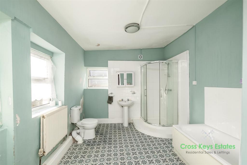 Ground Floor Bathroom