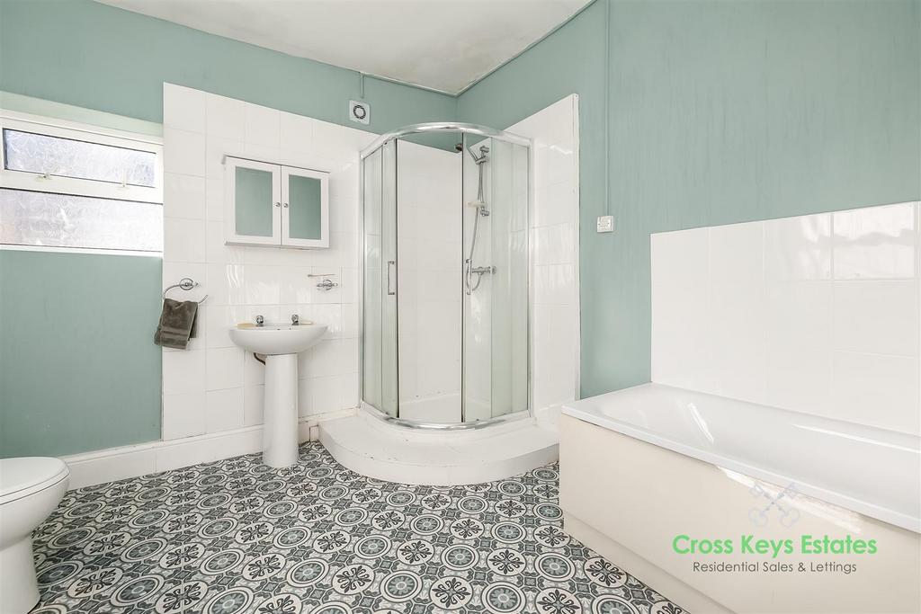 Ground Floor Bathroom