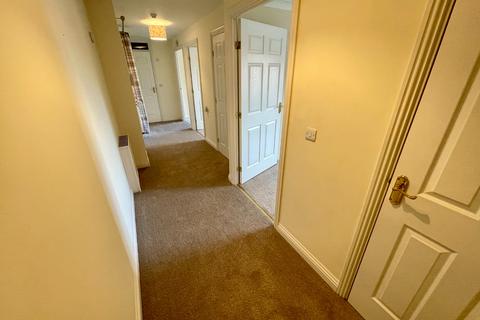 2 bedroom apartment for sale, Bushmead Court, Hancock Drive, Luton, Bedfordshire, LU2 7GY