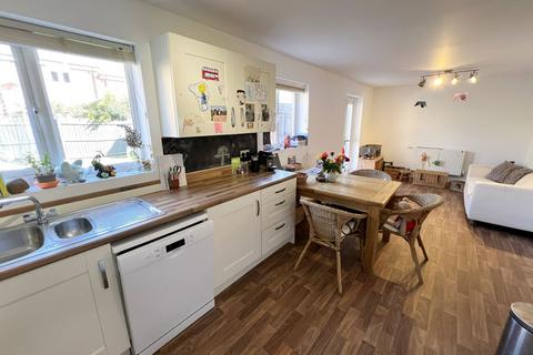 4 bedroom detached house for sale, Berry Maud Lane, Shirley