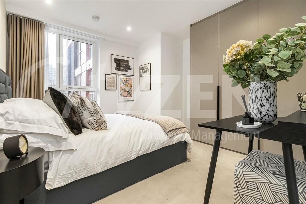 One bed show flat
