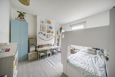 223 Manor Lane, London, SE12 0TZ