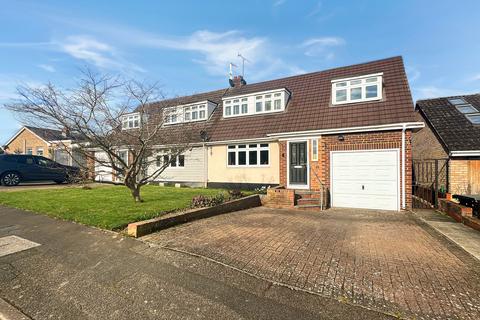 22 Barryfields, Shalford, Braintree, CM7 5HJ