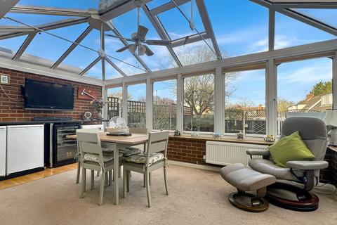 22 Barryfields, Shalford, Braintree, CM7 5HJ