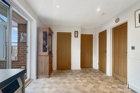 22 Barryfields, Shalford, Braintree, CM7 5HJ