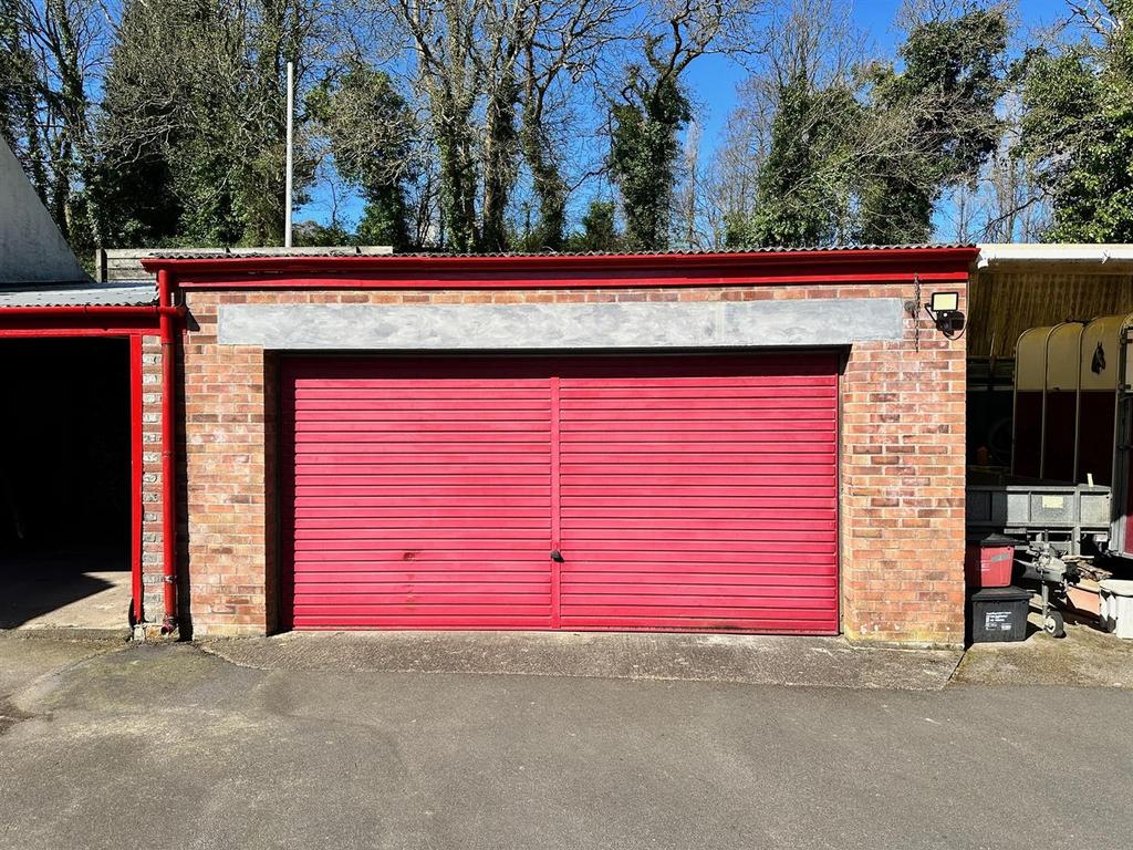 Garage 2