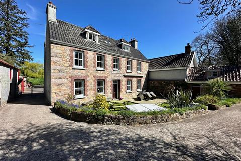 7 bedroom detached house for sale, La Rue Des Brulees, Trinity JE3