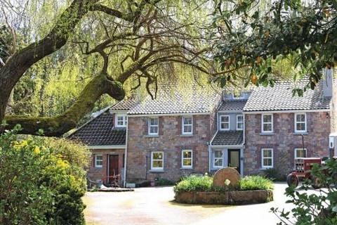 7 bedroom detached house for sale, La Rue Des Brulees, Trinity JE3