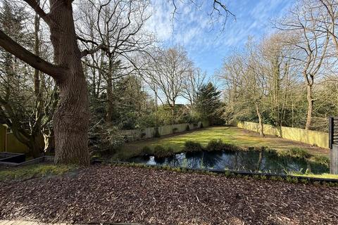 Pipers Pool Roundwood Avenue, Hutton, Brentwood, CM13 2NA
