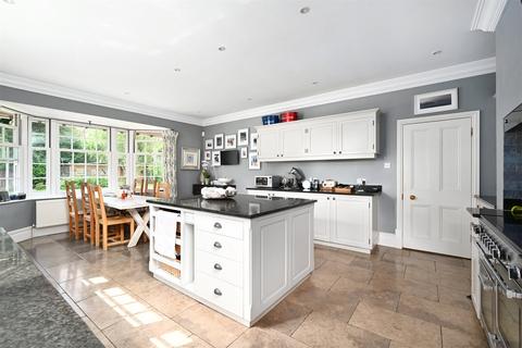 undefined, Rose Hill, Isfield