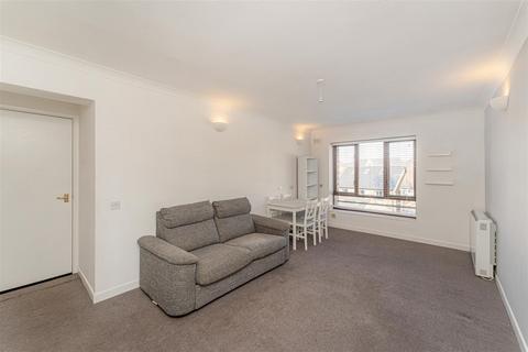 2 bedroom retirement property for sale, Gordon Hill, Enfield
