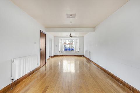 25 West Way, Hounslow, TW5 0JD