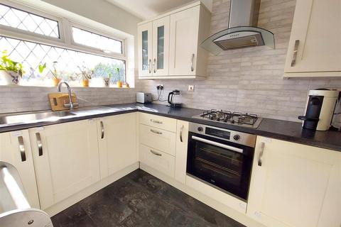 8 Derwent Drive, Bewdley, DY12 2PN