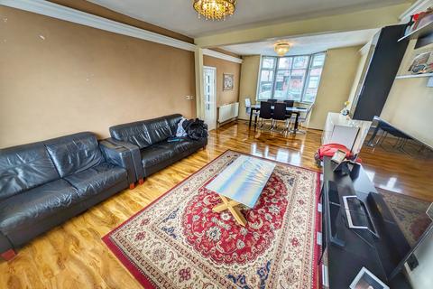 3 bedroom semi-detached house for sale, Hardon Grove, Longsight