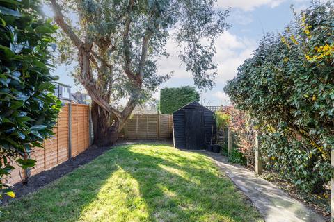 45 Gladstone Road, Ashtead, KT21 2NS
