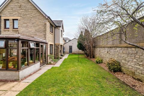 13 Greenpark, Edinburgh, EH17 7TA
