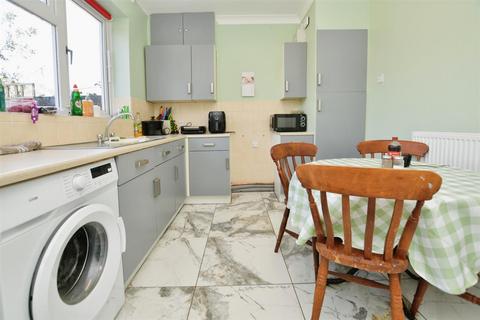8 Bircham Crescent, Kirton Lindsey, Gainsborough, DN21 4PT