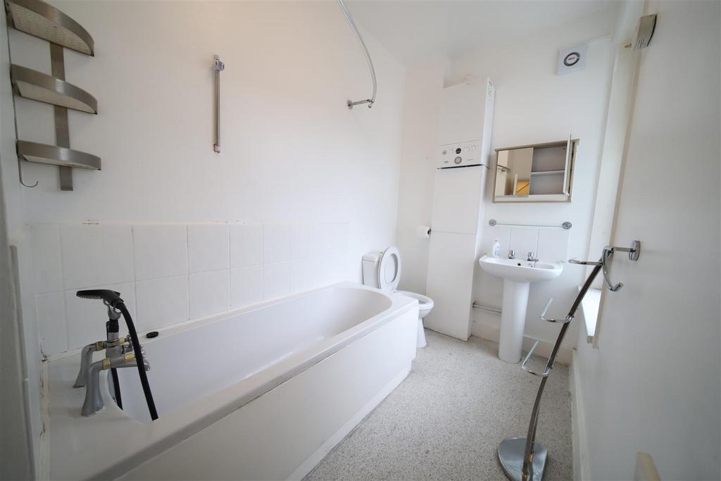 Bathroom.jpg