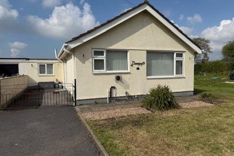 2 bedroom detached bungalow to rent, Black Lion Road, Gorslas SA14