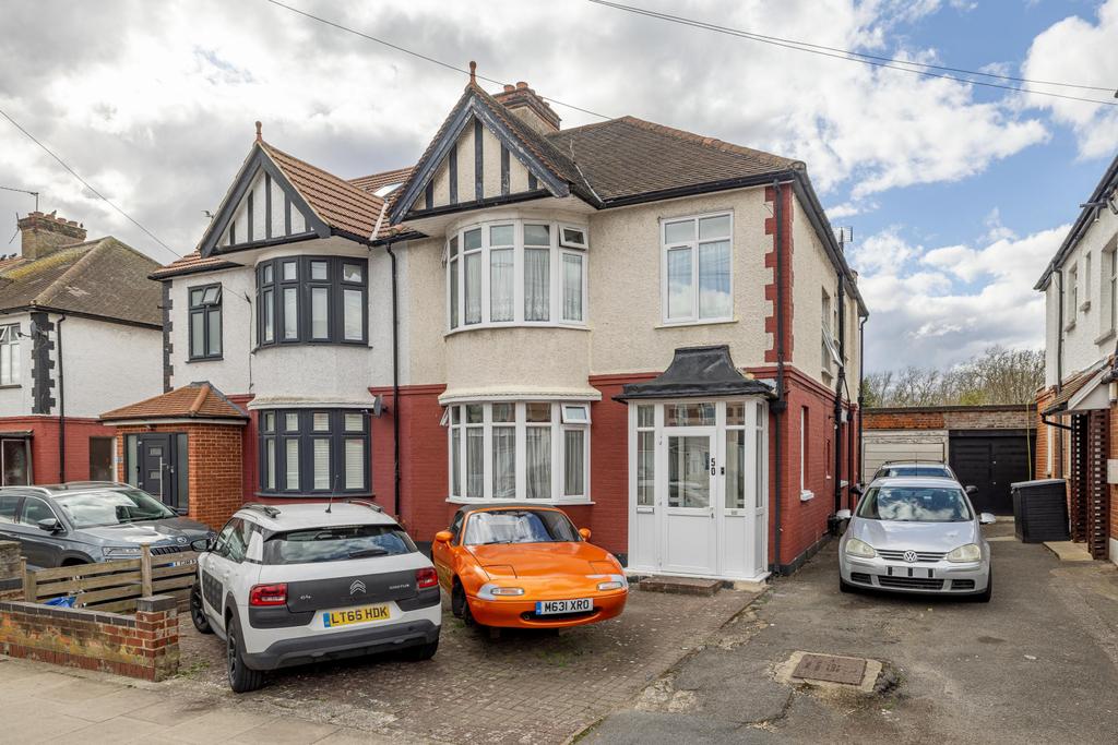 Freehold 4 Bedroom Semi-Detached