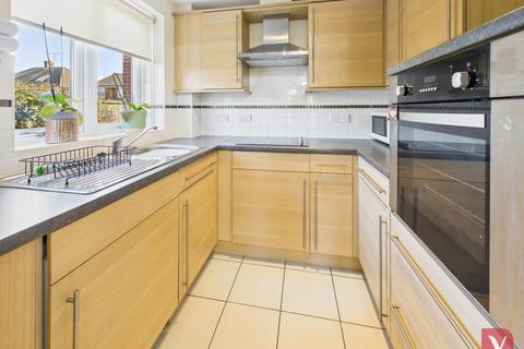 1 bedroom flat for sale, Cannon Lane, Luton LU2