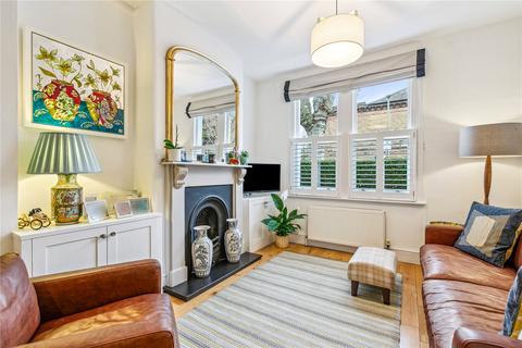 30 Brassey Square, London, SW11 5LP
