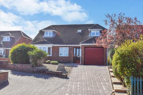 Shrubbs Avenue, Lymington, SO41