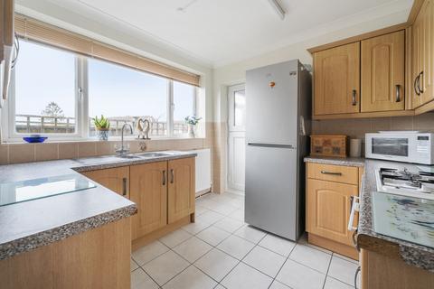 2 bedroom maisonette for sale, Tring Road, Bedfordshire LU6