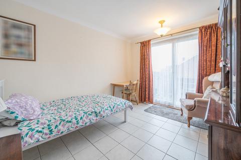 2 bedroom maisonette for sale, Tring Road, Bedfordshire LU6