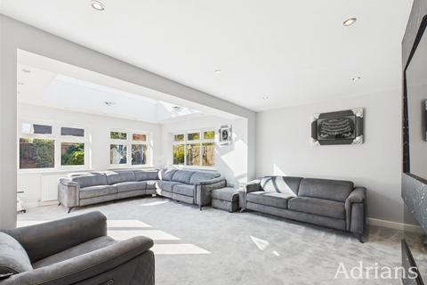 13 Marston Beck, Springfield, Chelmsford, CM2 6RL