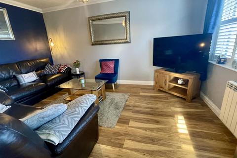 65 Carmarthen Road, Cross Hands, Llanelli, SA14 6SU