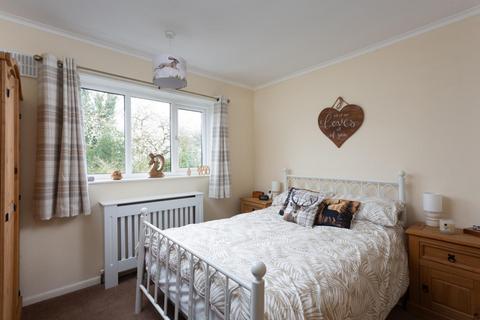 6 Coney Hill, Kelfield, York, YO19 6RL