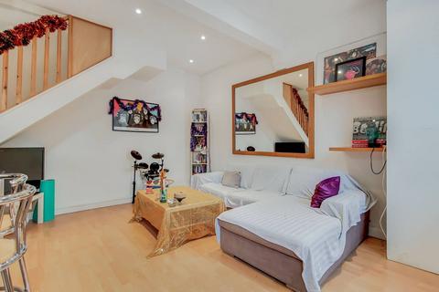 Ashby Street, Islington, London, EC1V