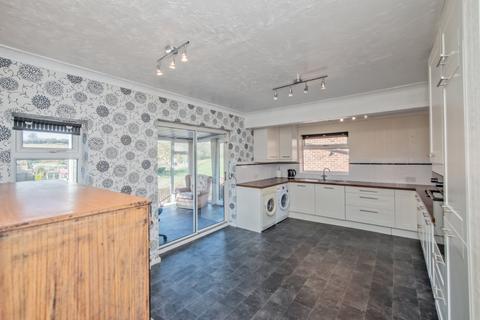 3 bedroom bungalow for sale, Moorside Rise, Cleckheaton, West Yorkshire, BD19