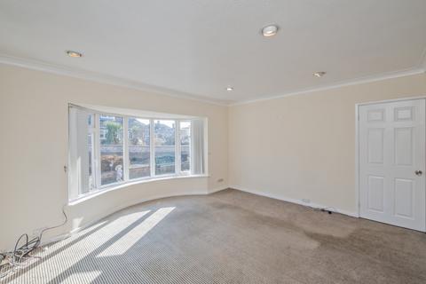 3 bedroom bungalow for sale, Moorside Rise, Cleckheaton, West Yorkshire, BD19