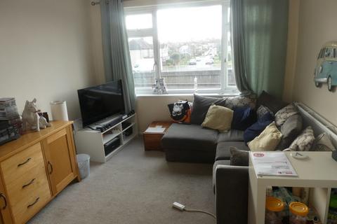2 bedroom maisonette for sale, Hurtswood Ave Pilgrims Hatch Brentwood cm15 9ht