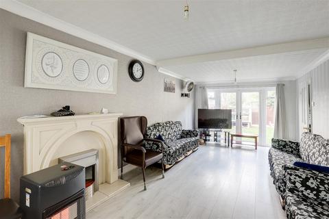 5 bedroom detached house for sale, Dovedale Road, Bakersfield NG3