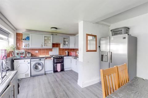 5 bedroom detached house for sale, Dovedale Road, Bakersfield NG3