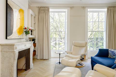 First Floor Flat, 20 Canonbury Square, London, N1 2AL