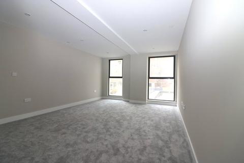 1 bedroom apartment for sale, Beaumont Court, 61-71 Victoria Avenue, Southend-On-Sea, Essex, SS2