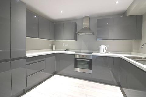 1 bedroom apartment for sale, Beaumont Court, 61-71 Victoria Avenue, Southend-On-Sea, Essex, SS2