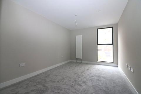 1 bedroom apartment for sale, Beaumont Court, 61-71 Victoria Avenue, Southend-On-Sea, Essex, SS2