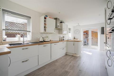 3 bedroom detached house for sale, Wolf Lane, Windsor