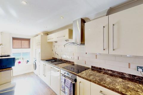 20 Abbeylea Drive, Westhoughton, Bolton, BL5 3ZD