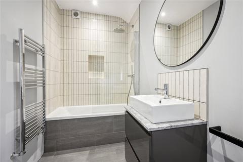 39a Montrose Avenue, London, NW6 6LE