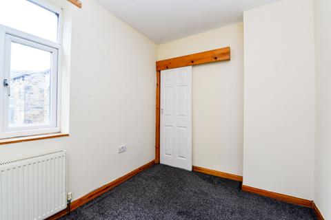 22 Dubb Lane, Bingley, BD16 2NW