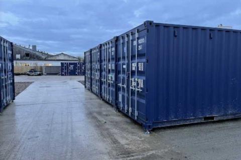 undefined, Darwin Close, Reading RG2